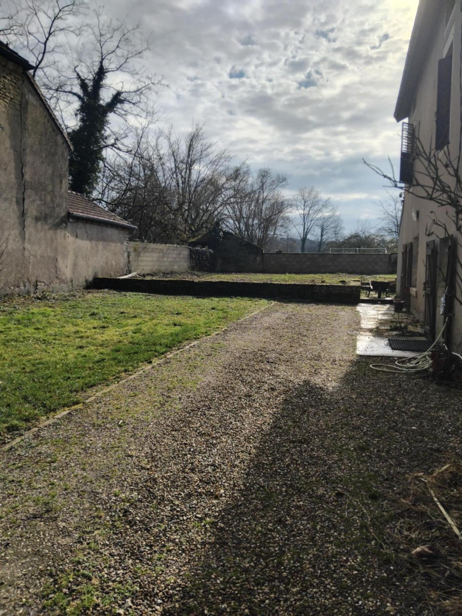 L'Univers, Vous Et Nous Pouilly-sur-Vingeanne Zewnętrze zdjęcie